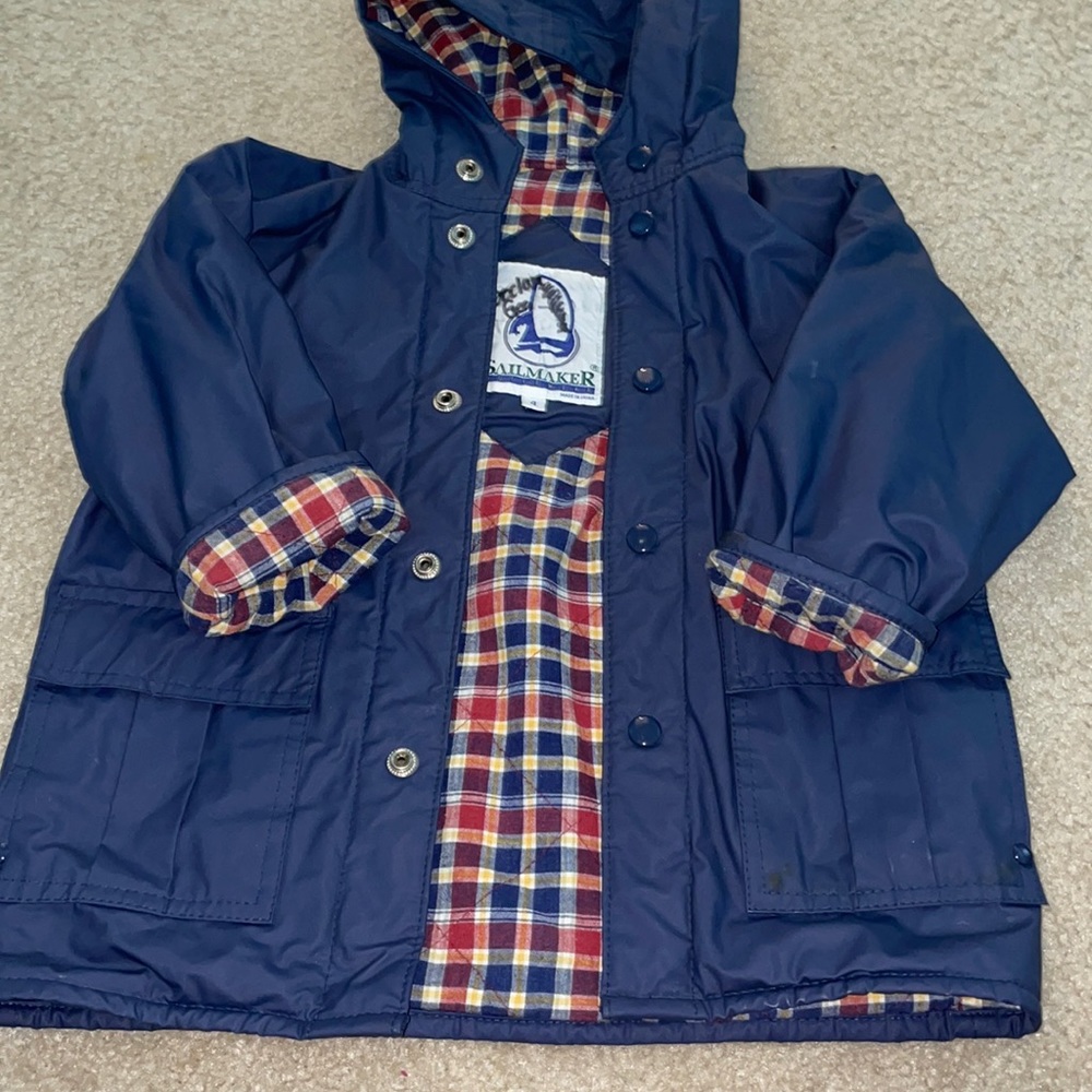 ⚓️Sailmaker blue raincoat with plaid lining.